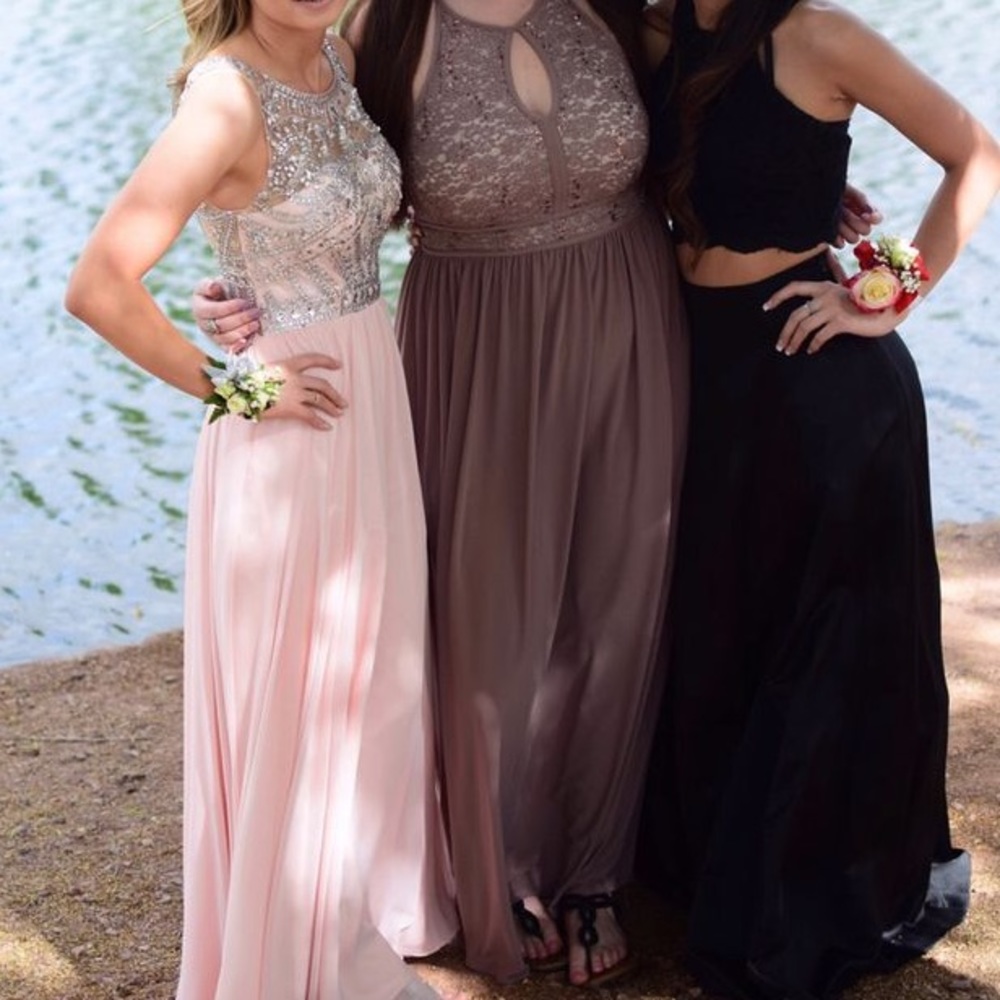 Blush pink prom/formal dress